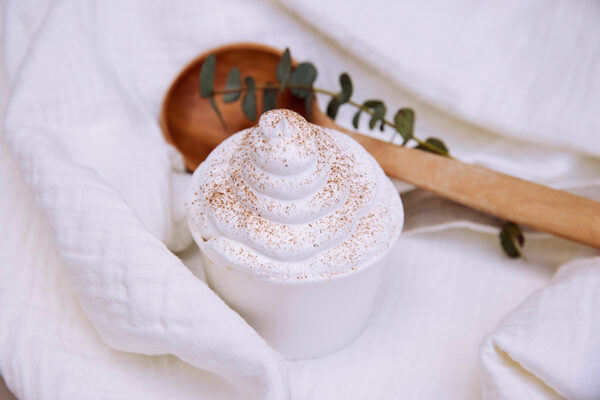 Postre de suspiro limeño
