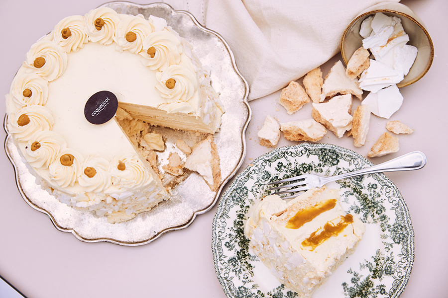 Torta de merengue lúcuma